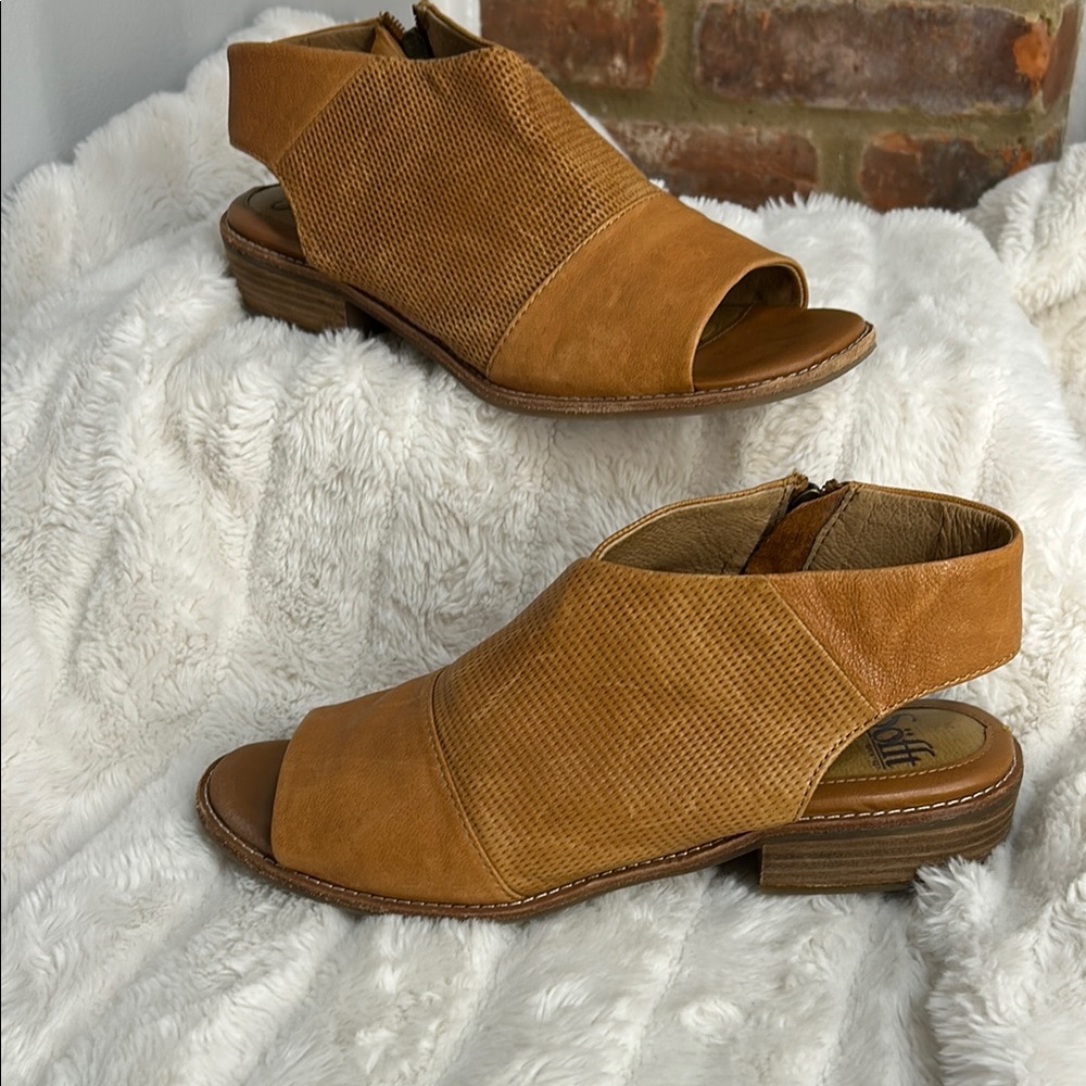 Sofft Brand Tan Leather Open Toe Zipper Sandals Size 9 1/2